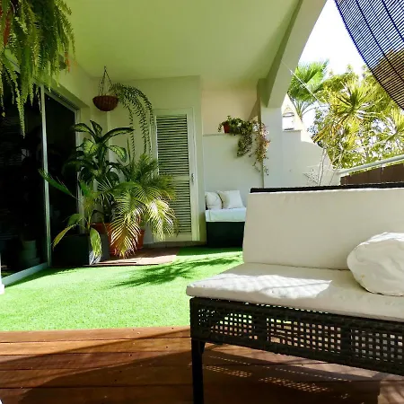 Calle Capirote Apartment